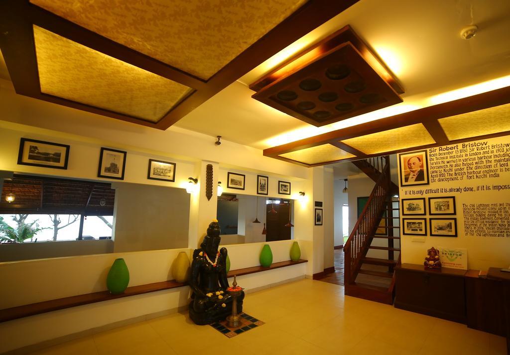 Old Lighthouse Bristow Hotel Kochi Exterior photo